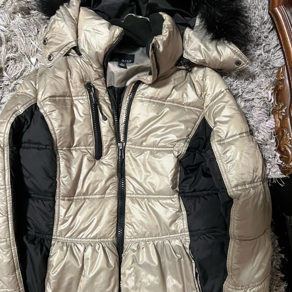 a.n.a Metallic Beige and Black Puffer Jacket - Picture 10 of 10
